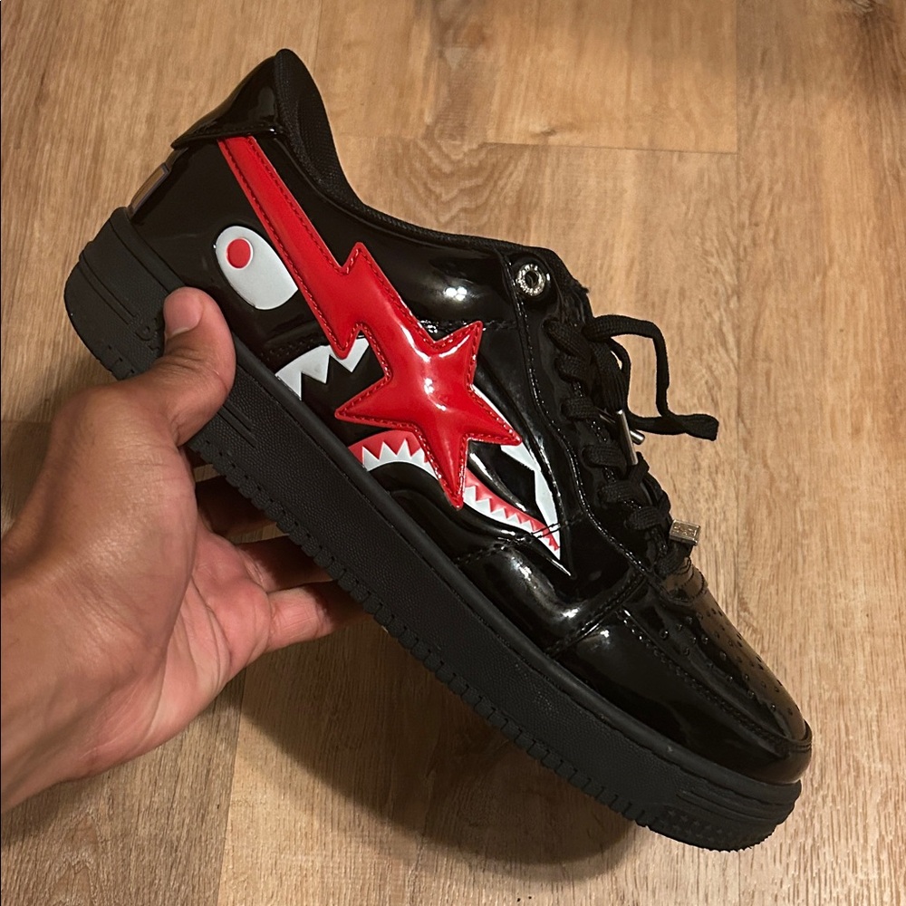 Bape m2 black/red shark face